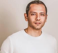 أندريا العقاد